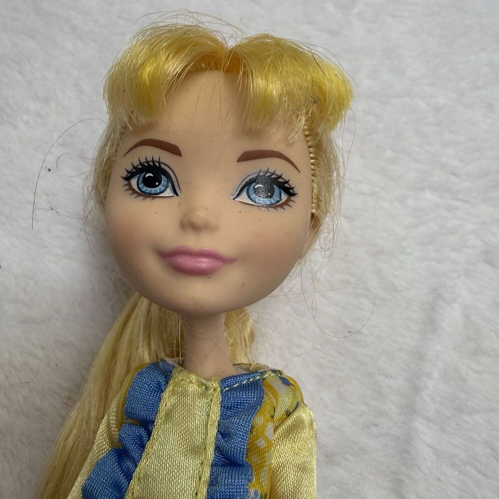 Ever After High Epic Winter Blondie Lockes Doll Mattel 2016 As Shown